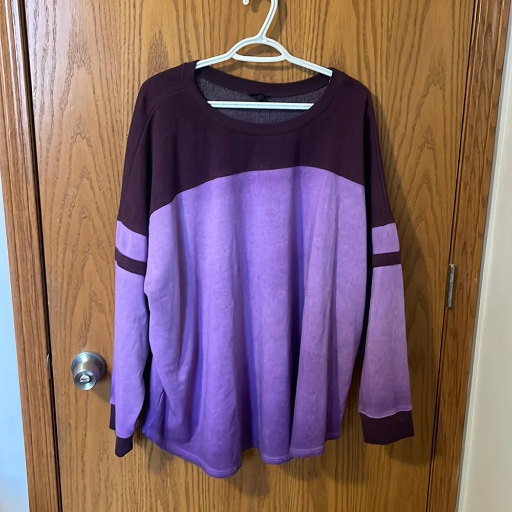 Size 4 torrid crew neck sweater - Picture 1 of 4